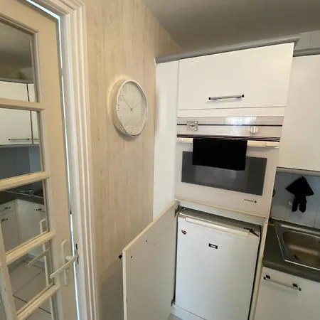 Notre Petit Nids Apartment Viarmes